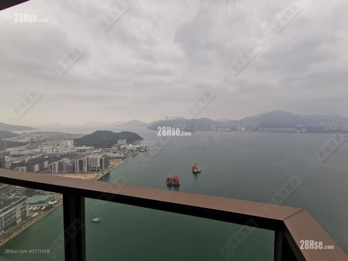 Lp6 Sell 3 Bedrooms 906 ft²