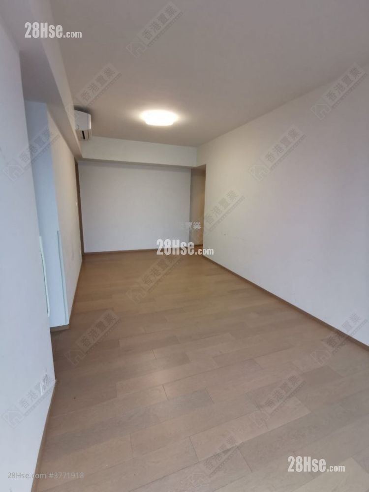 Lp6 Sell 3 Bedrooms 906 ft²