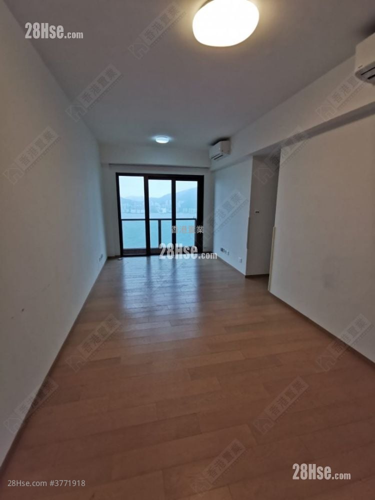 Lp6 Sell 3 Bedrooms 906 ft²