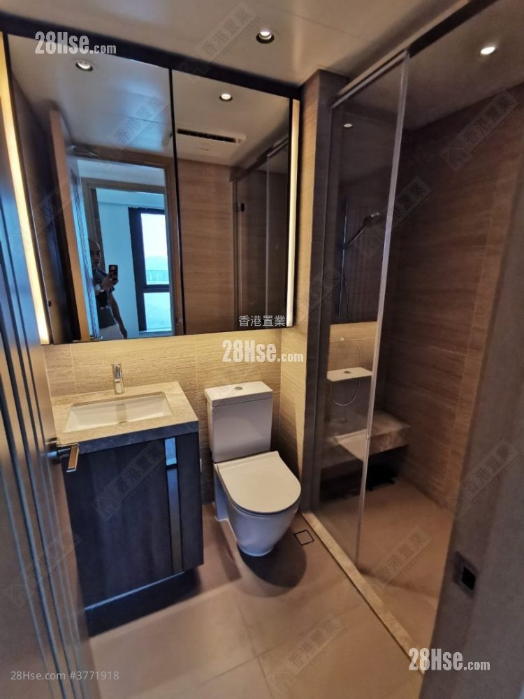 Lp6 Sell 3 Bedrooms 906 ft²