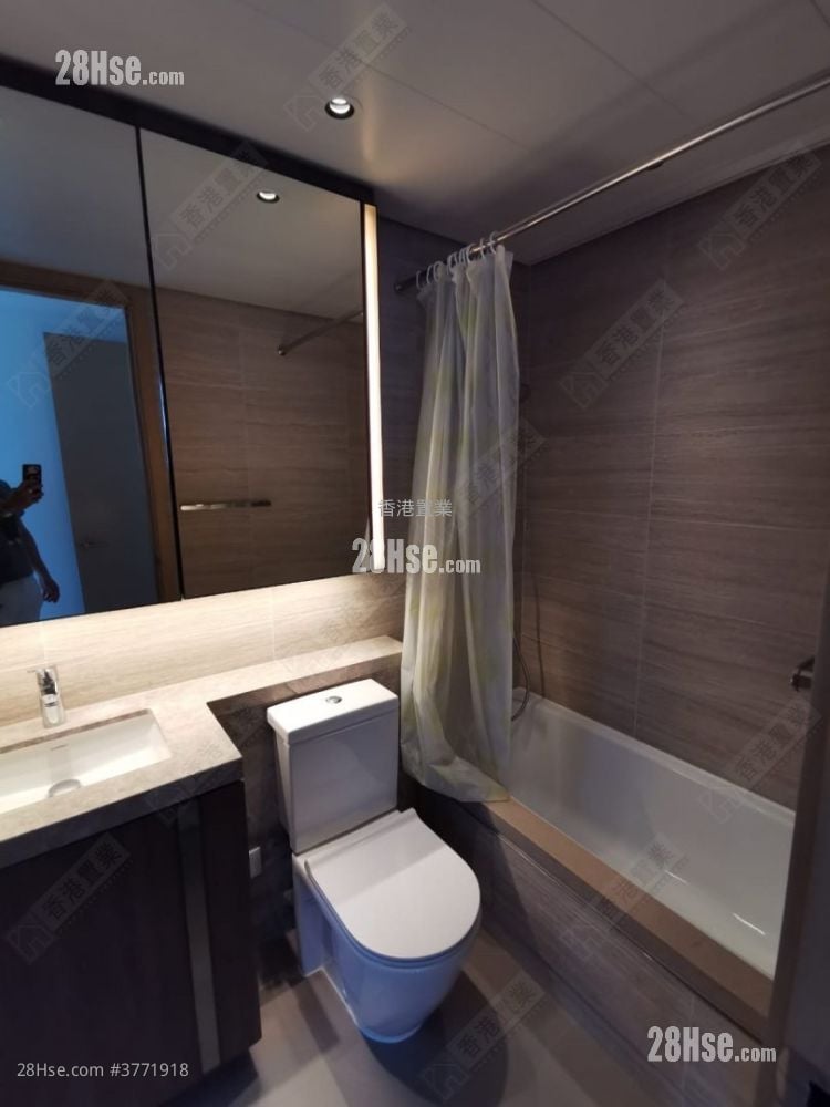 Lp6 Sell 3 Bedrooms 906 ft²