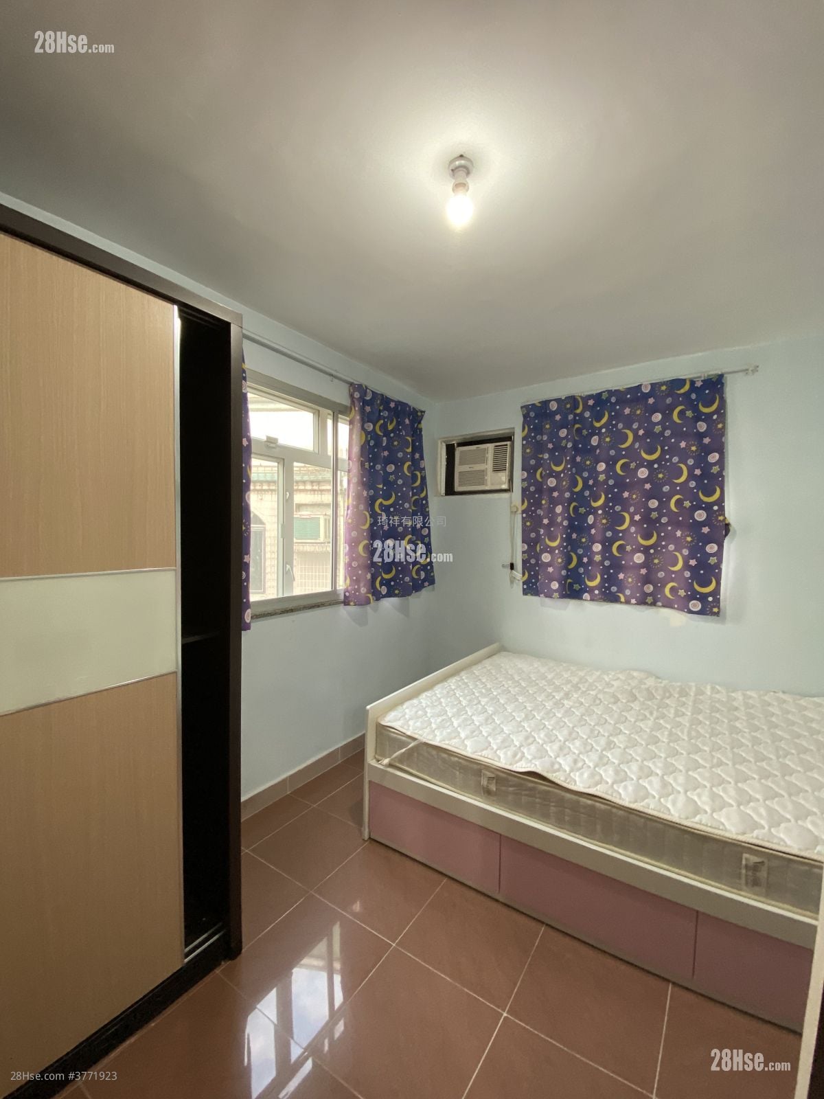 村屋 售盘 700 平方尺