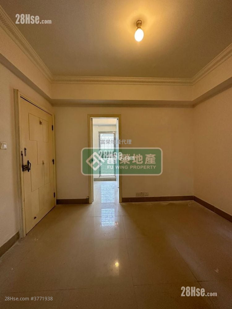 Wang Tak House Sell 2 Bedrooms , 1 Bathroom 312 ft²
