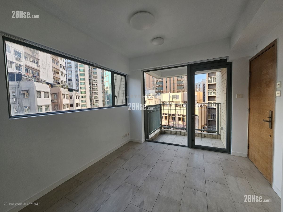 Urbana 38 Sell Studio , 1 Bathroom 220 ft²