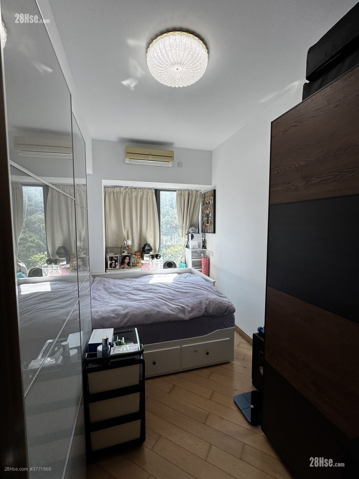 睡房 2: 峻弦 售盘 4 房 , 4 浴室 1,668 平方尺