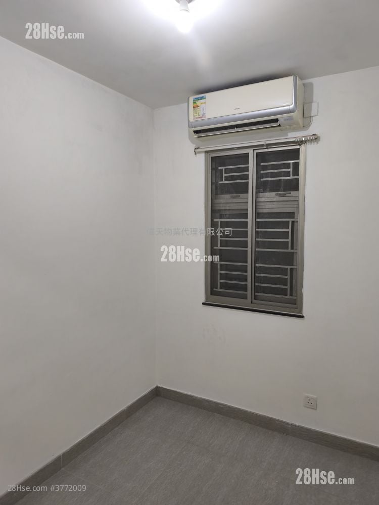 Village Rental 2 Bedrooms , 1 Bathroom 360 ft²