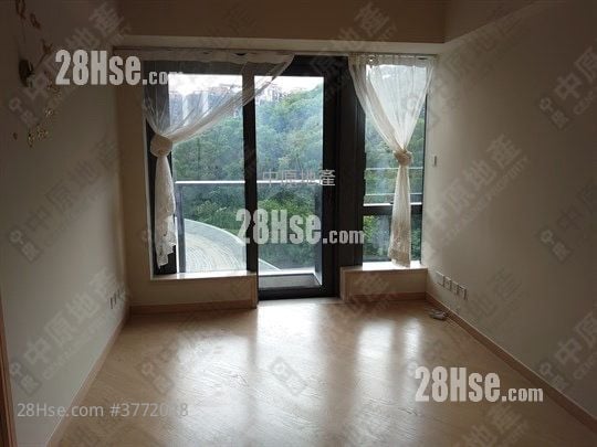 The Regent Sell 3 Bedrooms 584 ft²