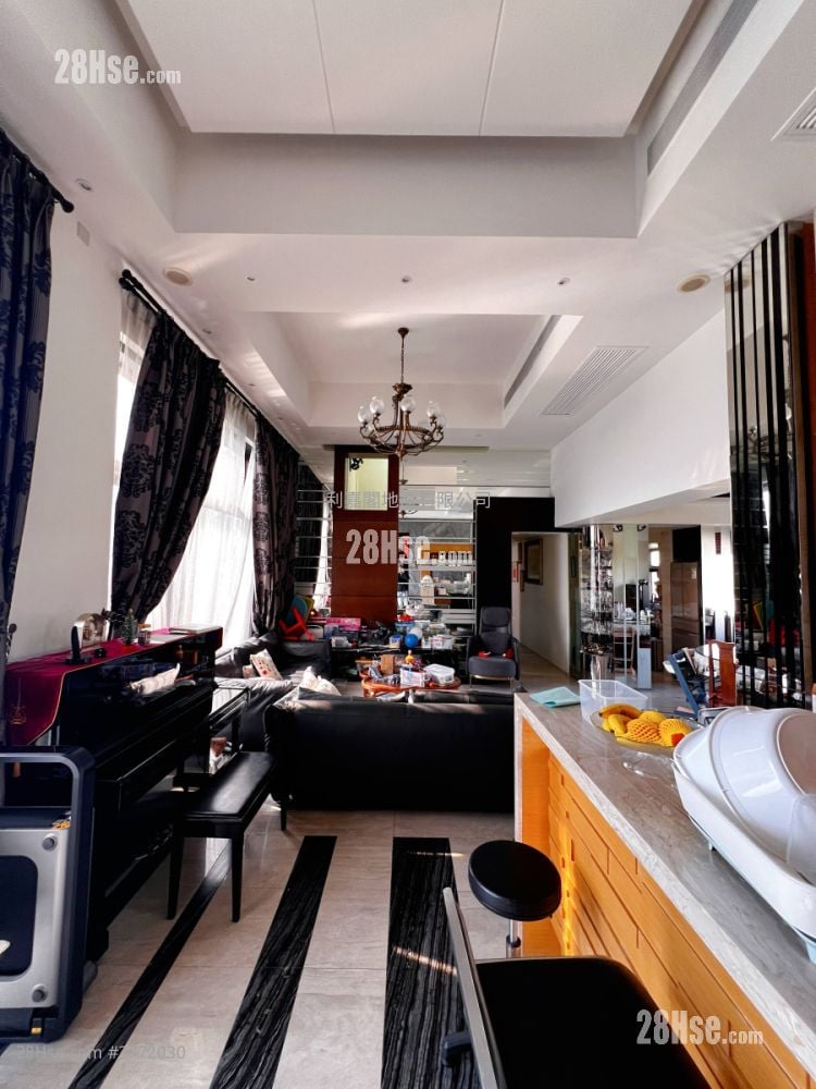 Long Beach Gardens Sell 4 Bedrooms , 3 Bathrooms 2,157 ft²