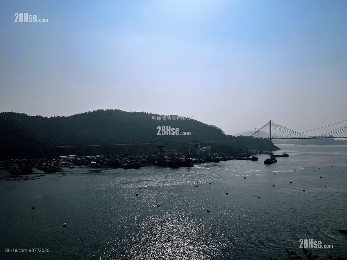 Long Beach Gardens Sell 4 Bedrooms , 3 Bathrooms 2,157 ft²