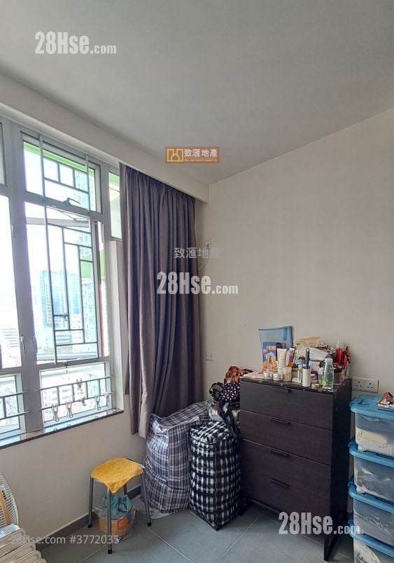 Sheung Chui Court Sell 2 Bedrooms 511 ft²