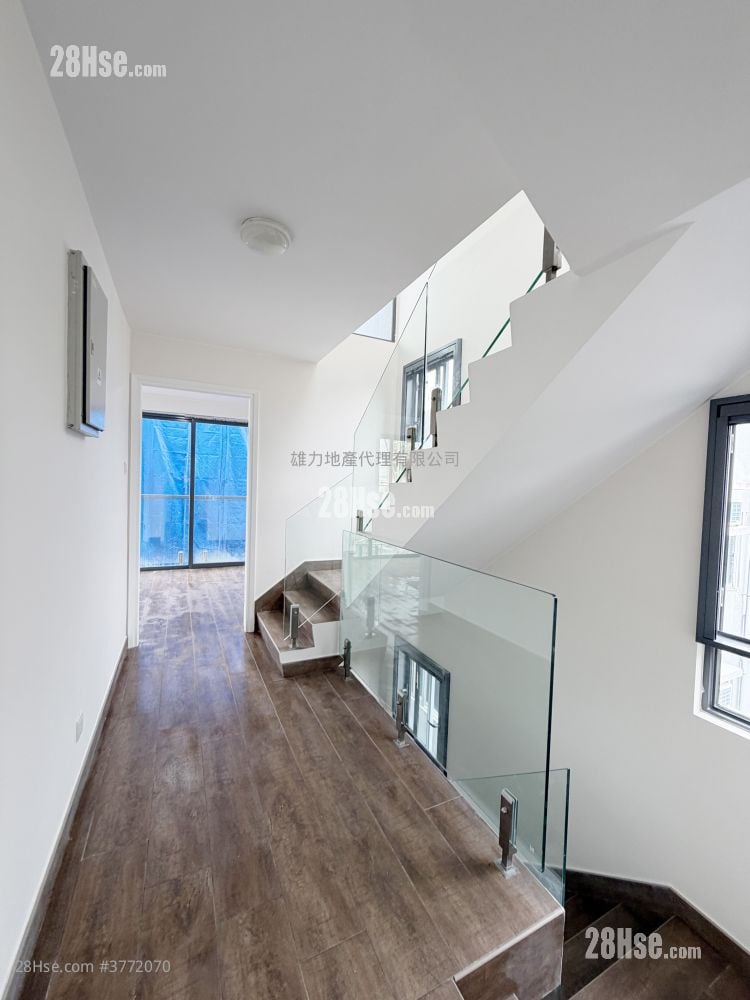 村屋 租盘 4 房 , 3 浴室 1,400 平方尺