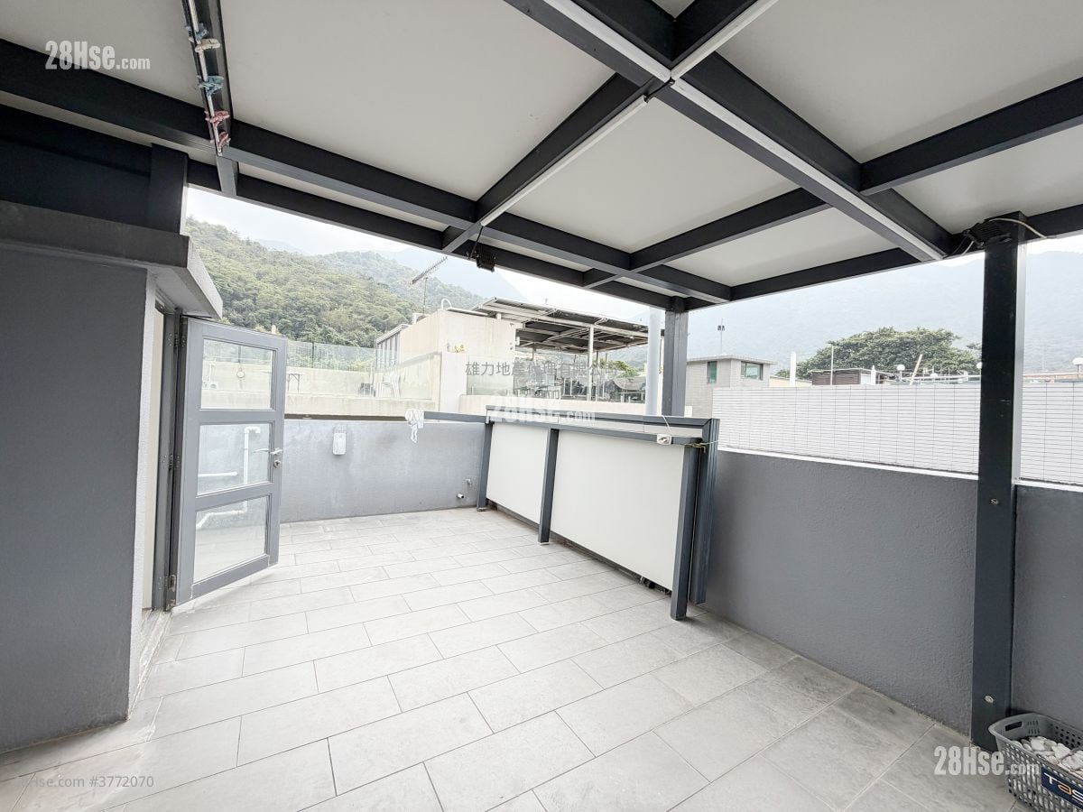 村屋 租盘 4 房 , 3 浴室 1,400 平方尺