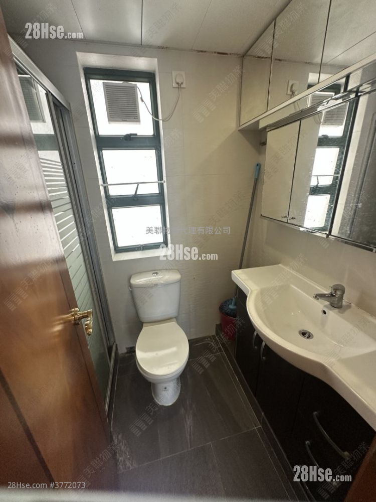 东港城 售盘 2 房 , 1 浴室 466 平方尺