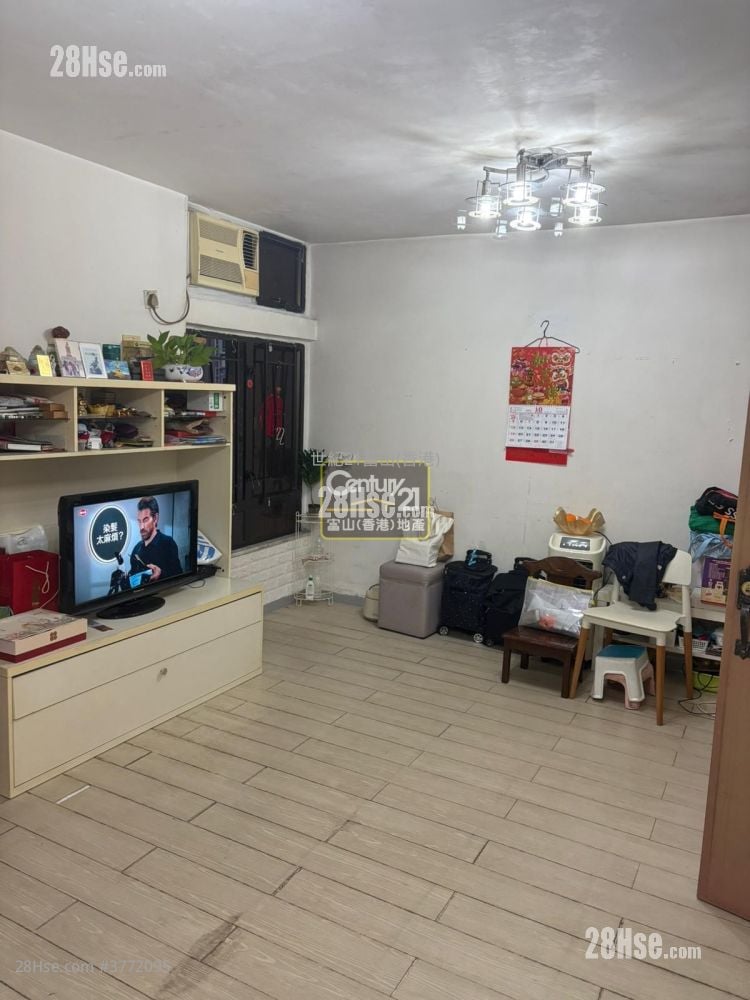凤德邨 售盘 2 房 , 1 浴室 445 平方尺