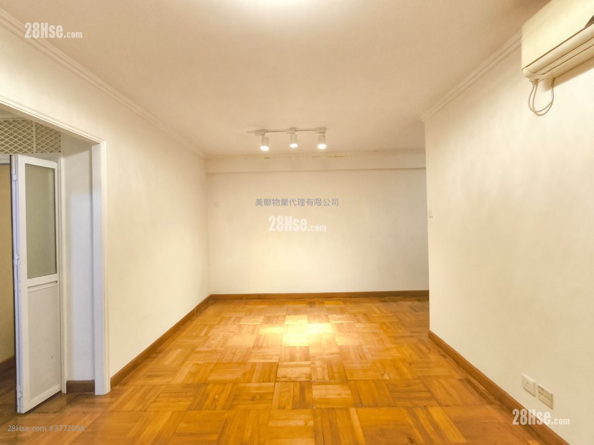 美孚新邨 售盘 2 房 , 1 浴室 533 平方尺