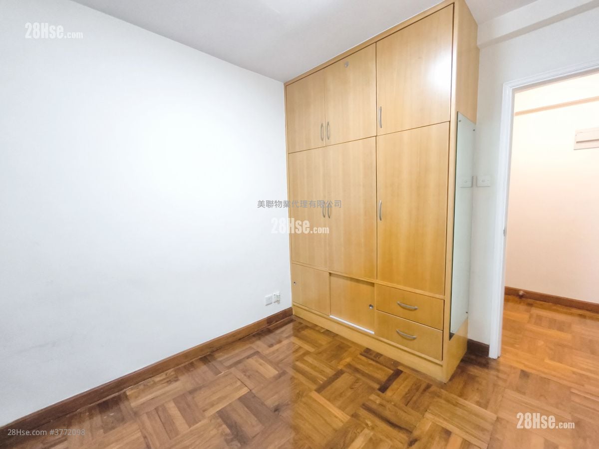 美孚新邨 售盘 2 房 , 1 浴室 533 平方尺