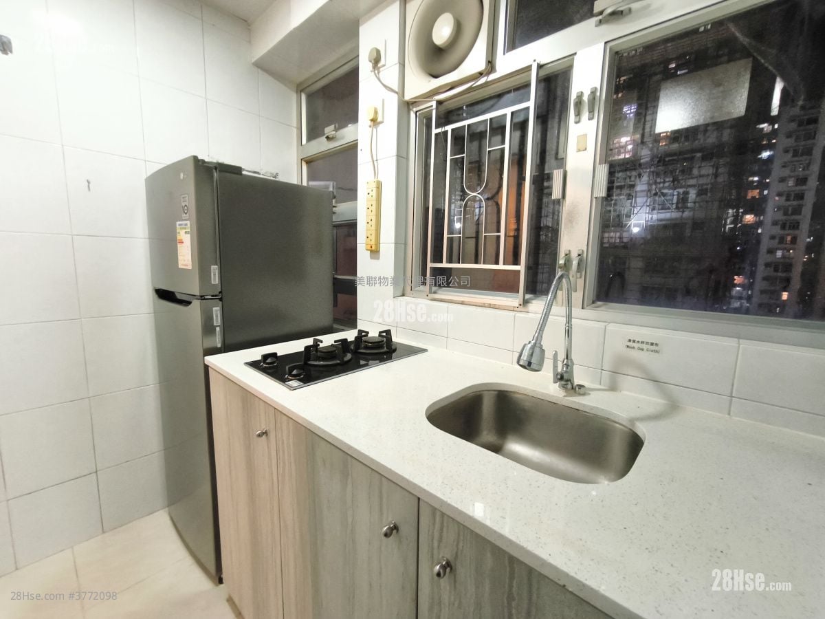 美孚新邨 售盘 2 房 , 1 浴室 533 平方尺