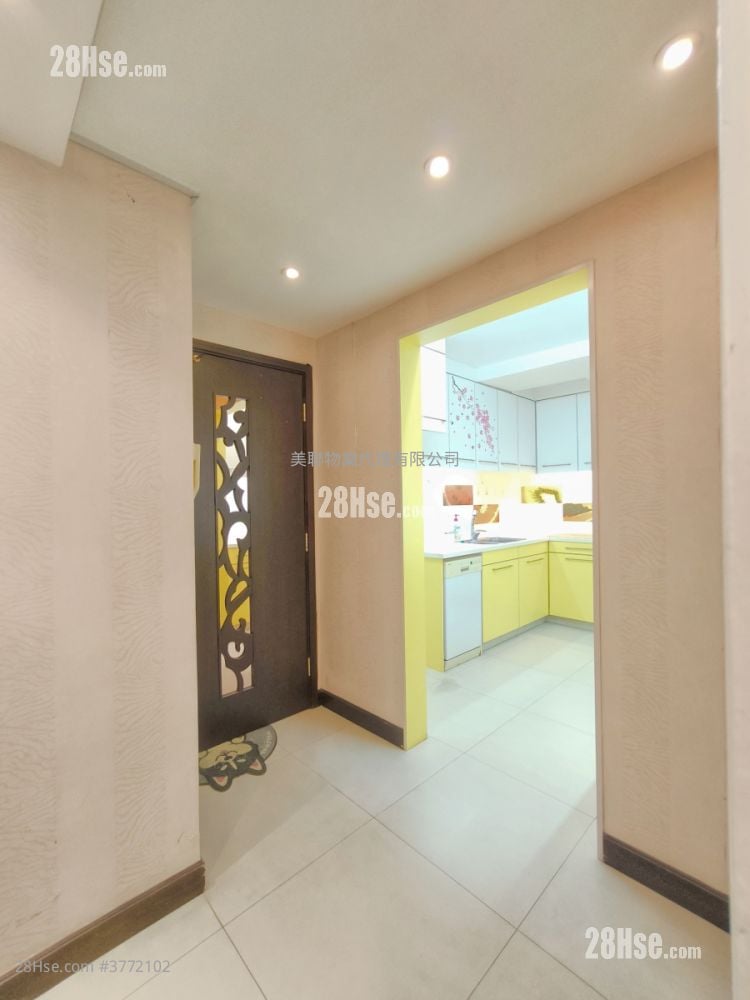 美孚新邨 售盘 4 房 , 2 浴室 1,327 平方尺