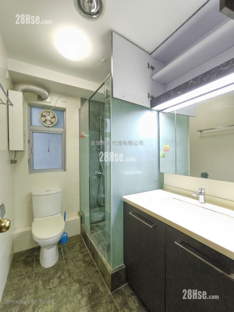 美孚新邨 售盘 4 房 , 2 浴室 1,327 平方尺