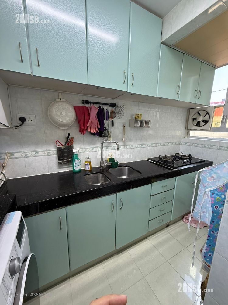 富亨邨 售盘 3 房 , 1 浴室 397 平方尺