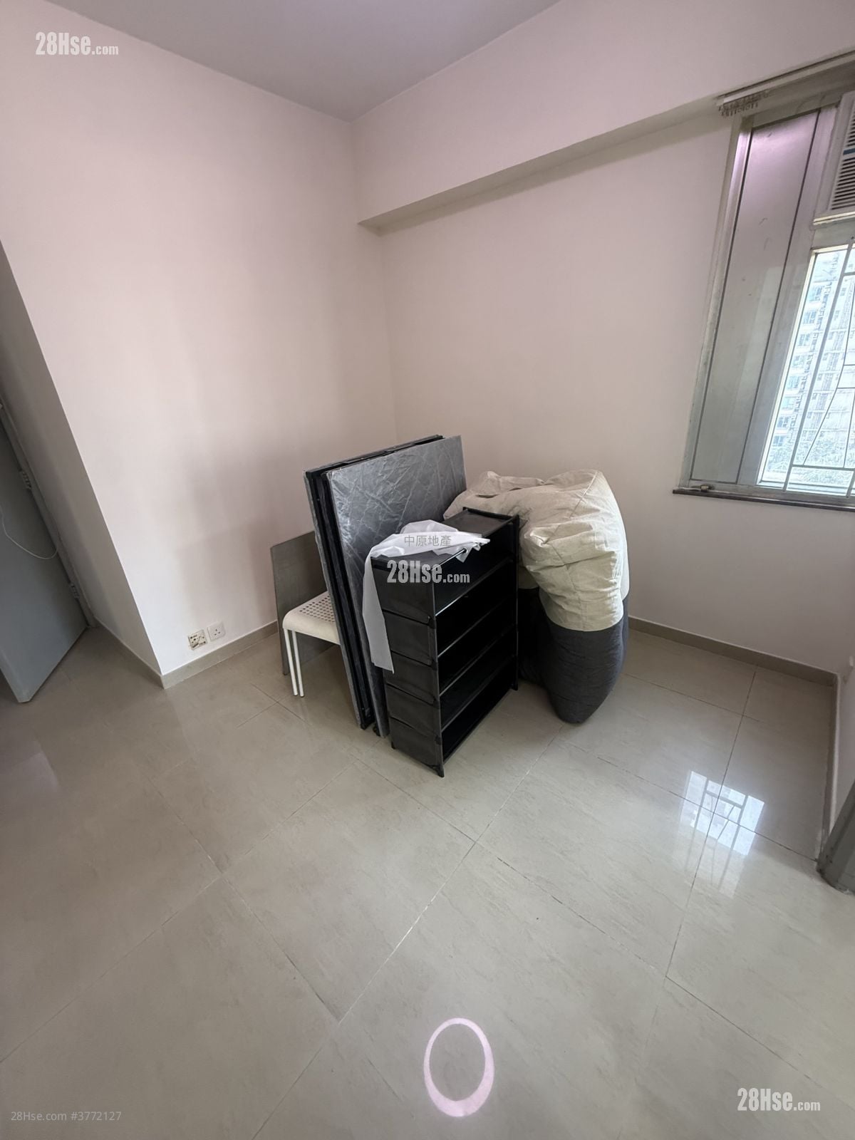 金马大厦 售盘 2 房 296 平方尺