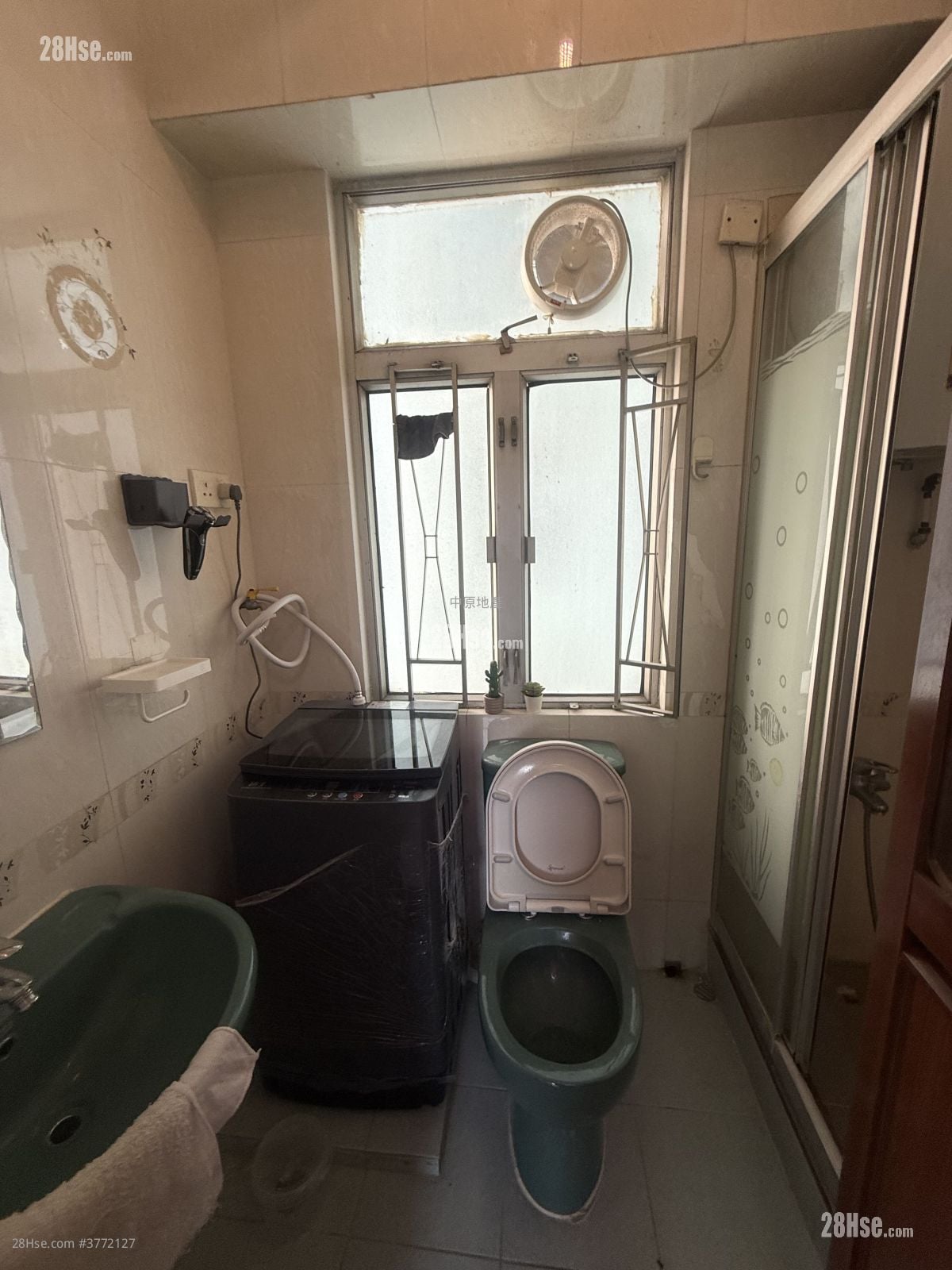 金马大厦 售盘 2 房 296 平方尺