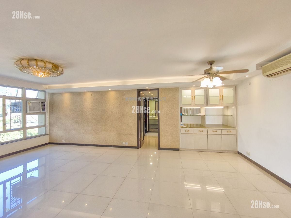 Mei Foo Sun Chuen Sell 4 Bedrooms , 2 Bathrooms 1,121 ft²