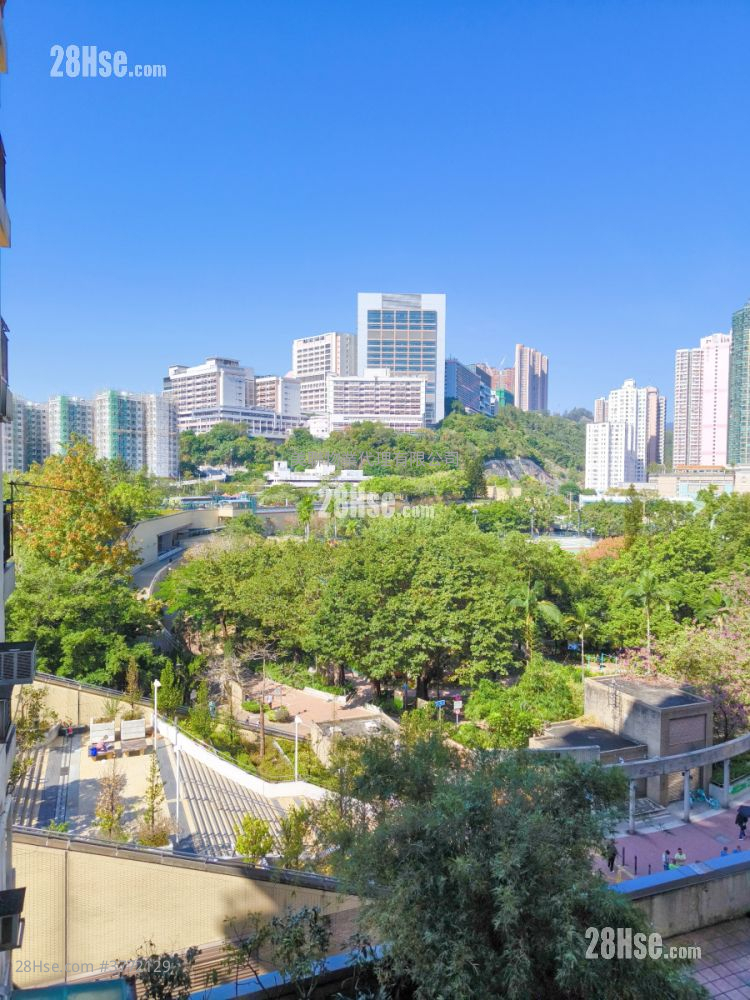 Mei Foo Sun Chuen Sell 4 Bedrooms , 2 Bathrooms 1,121 ft²