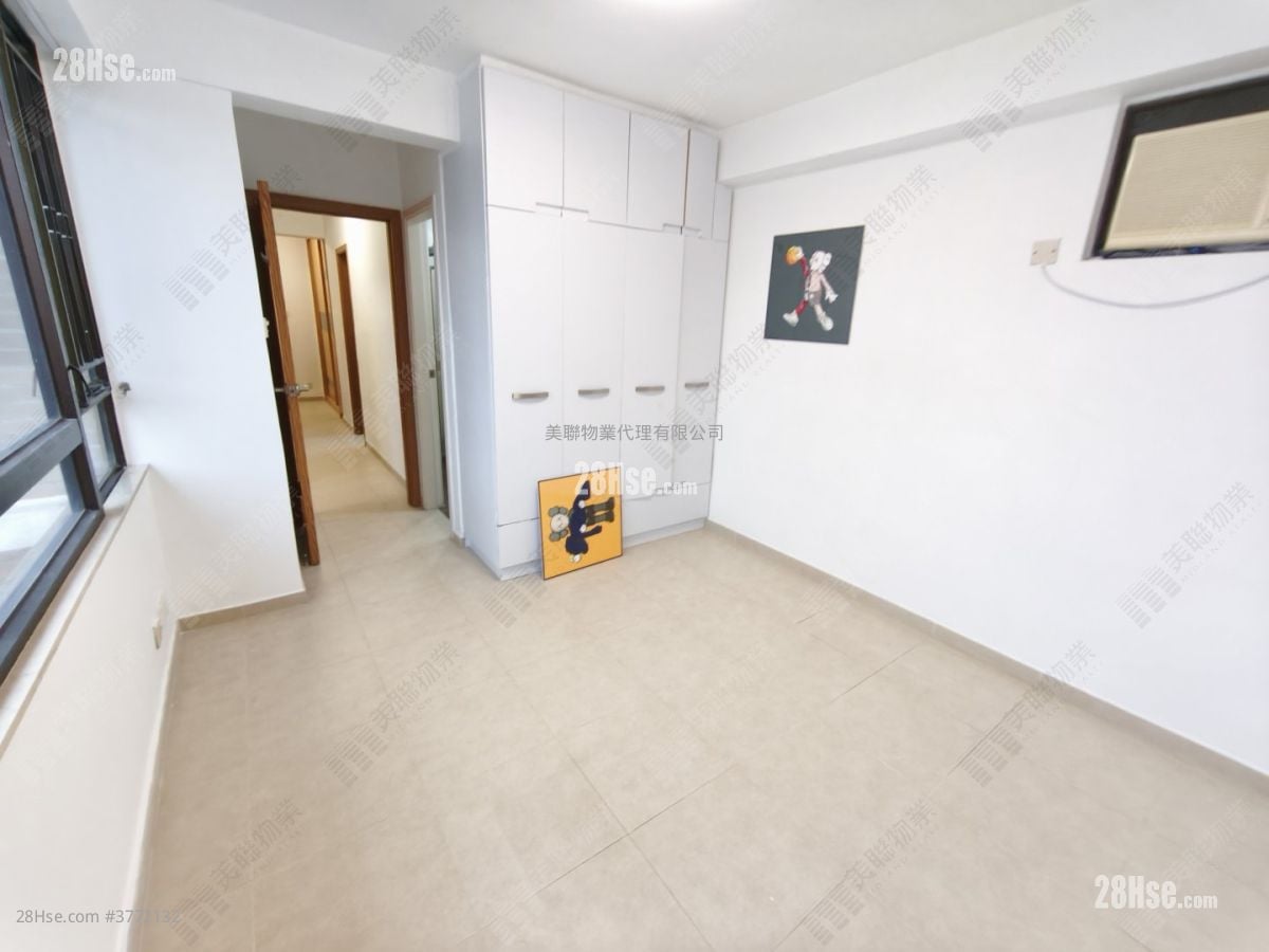 又一居 售盘 3 房 1,020 平方尺