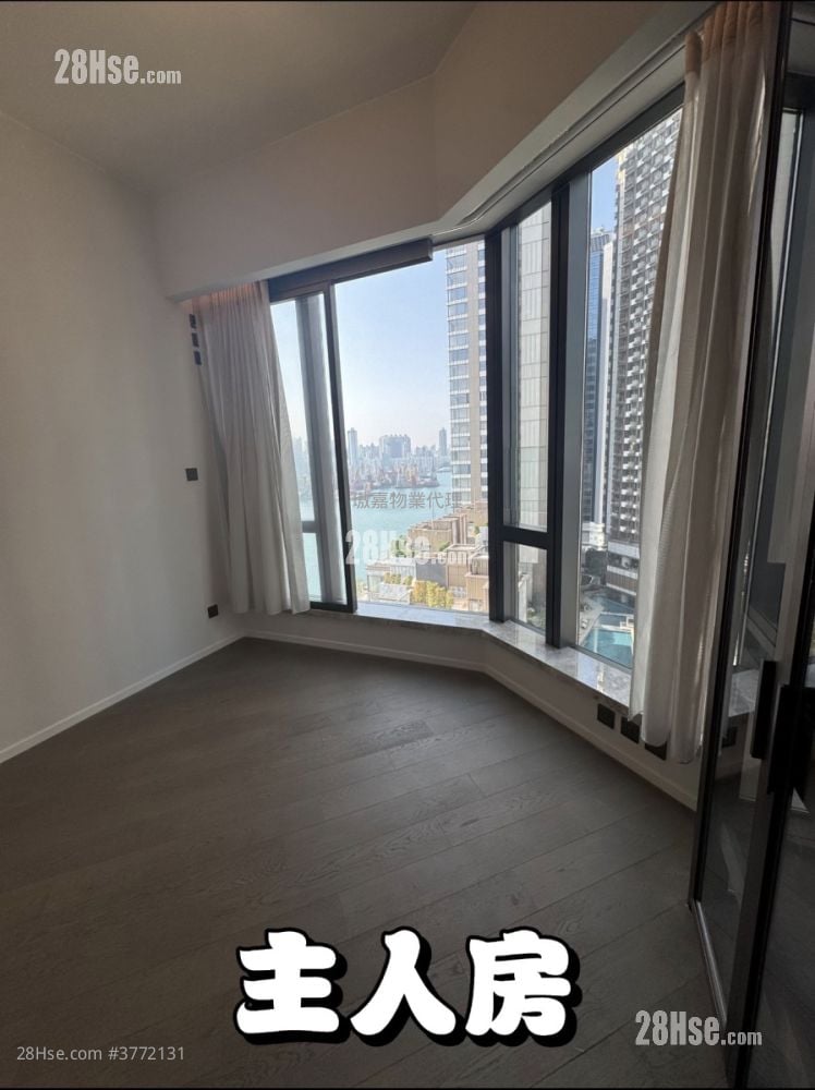 The Knightsbridge Sell 3 Bedrooms , 1 Bathroom 635 ft²