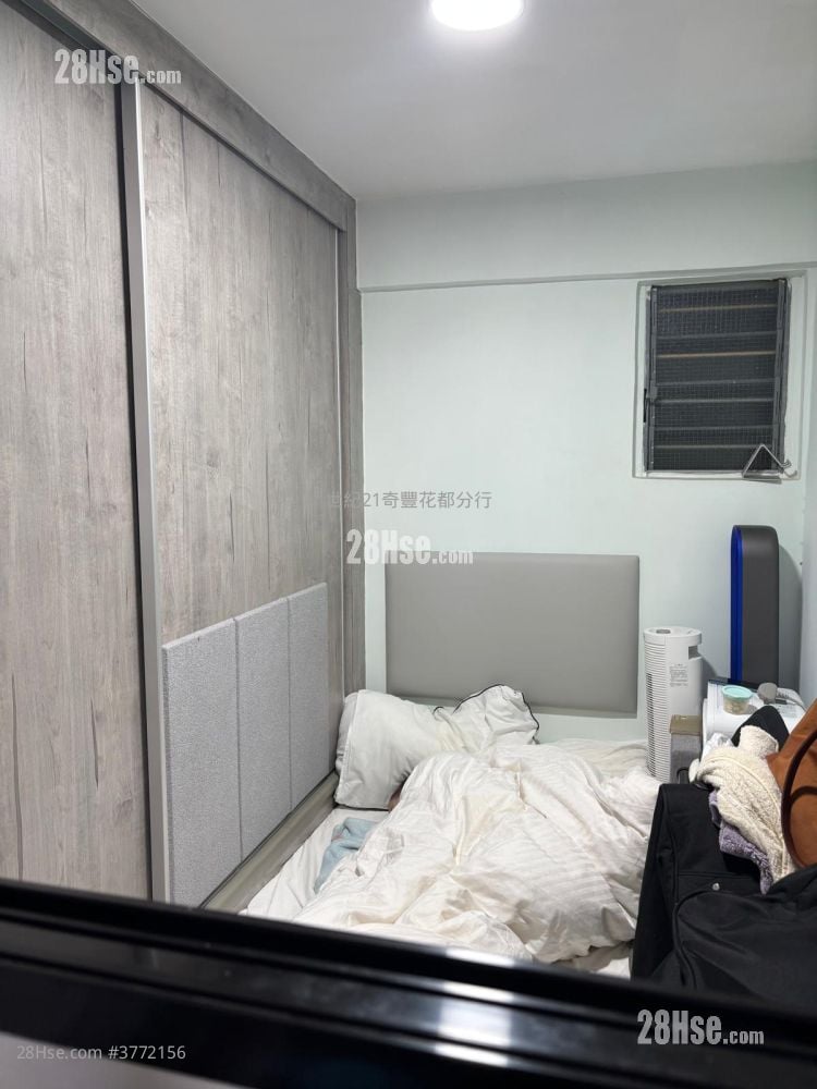Cheung Wah Estate Sell 1 Bedroom , 1 Bathroom 283 ft²