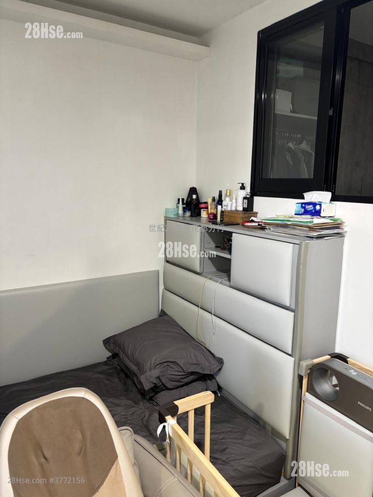 Cheung Wah Estate Sell 1 Bedroom , 1 Bathroom 283 ft²