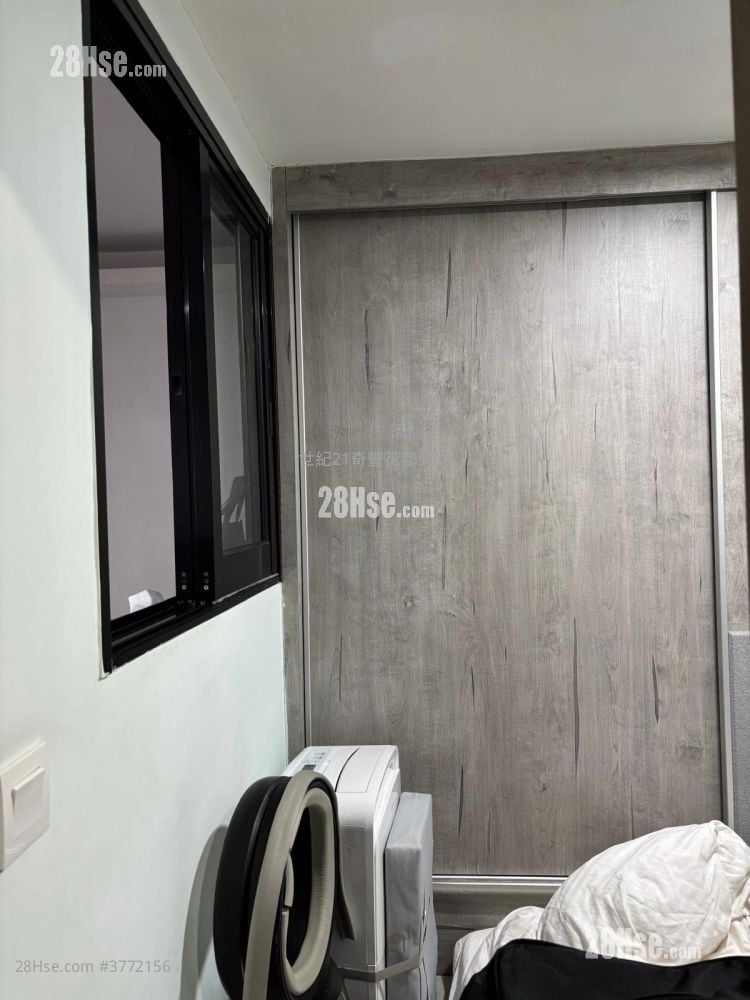 Cheung Wah Estate Sell 1 Bedroom , 1 Bathroom 283 ft²