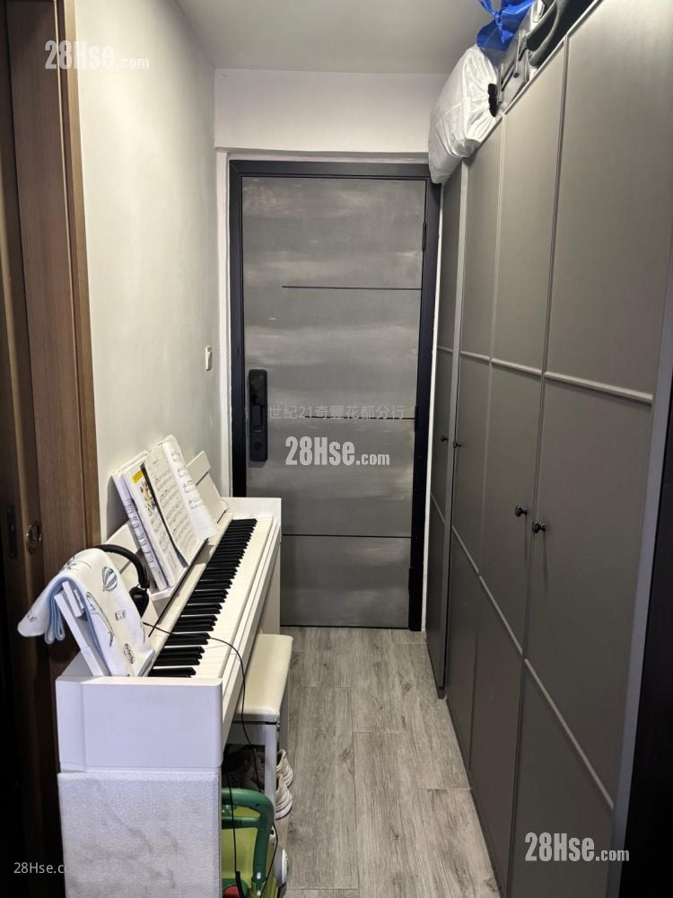 Cheung Wah Estate Sell 1 Bedroom , 1 Bathroom 283 ft²