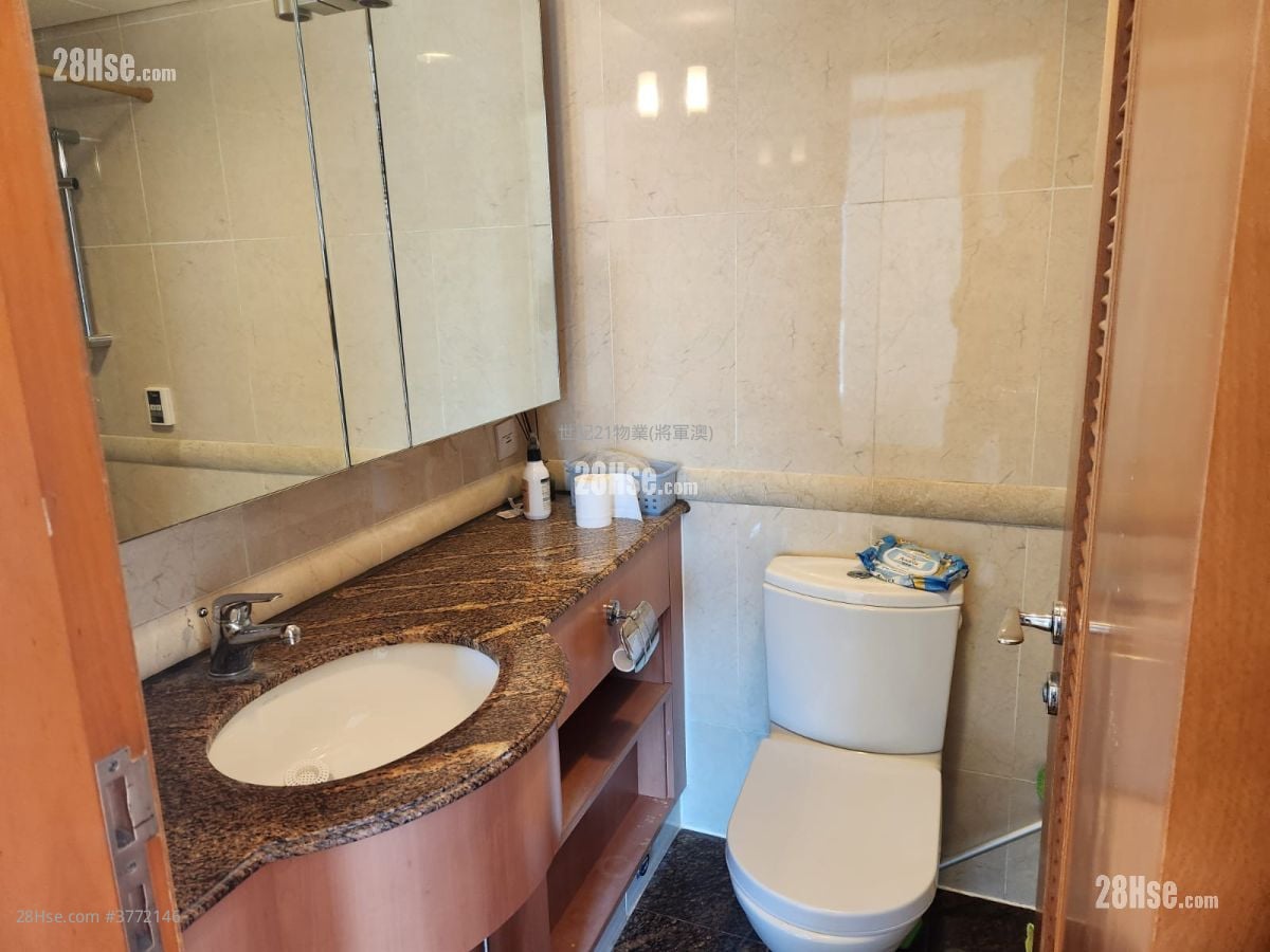 Park Central Sell 3 Bedrooms 648 ft²