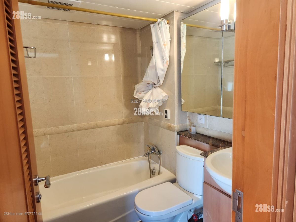 Park Central Sell 3 Bedrooms 648 ft²