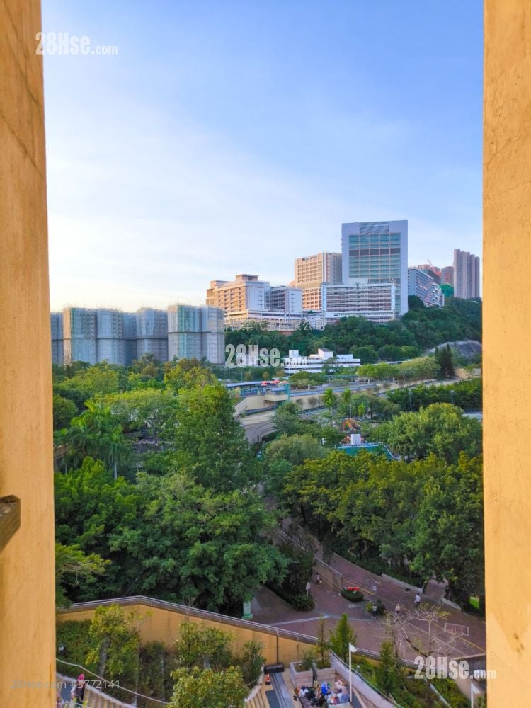 Mei Foo Sun Chuen Sell 3 Bedrooms , 2 Bathrooms 906 ft²