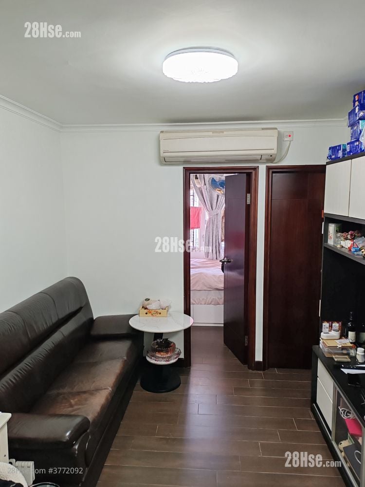 Chuk Yuen (North) Estate Sell 2 Bedrooms , 1 Bathroom 381 ft²