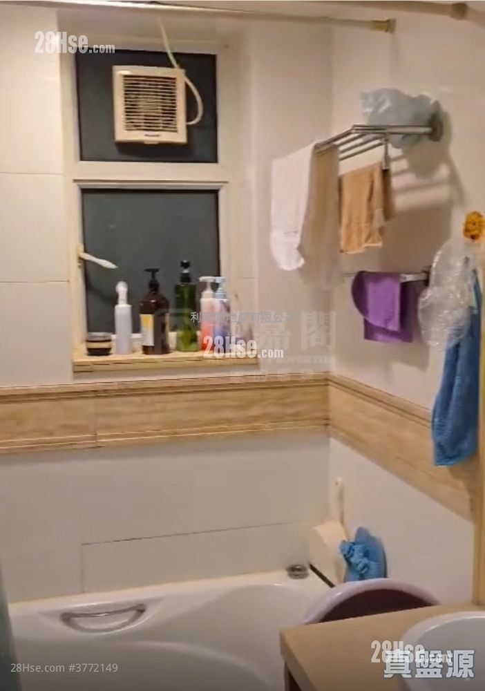 栢慧豪园 售盘 3 房 , 2 浴室 677 平方尺