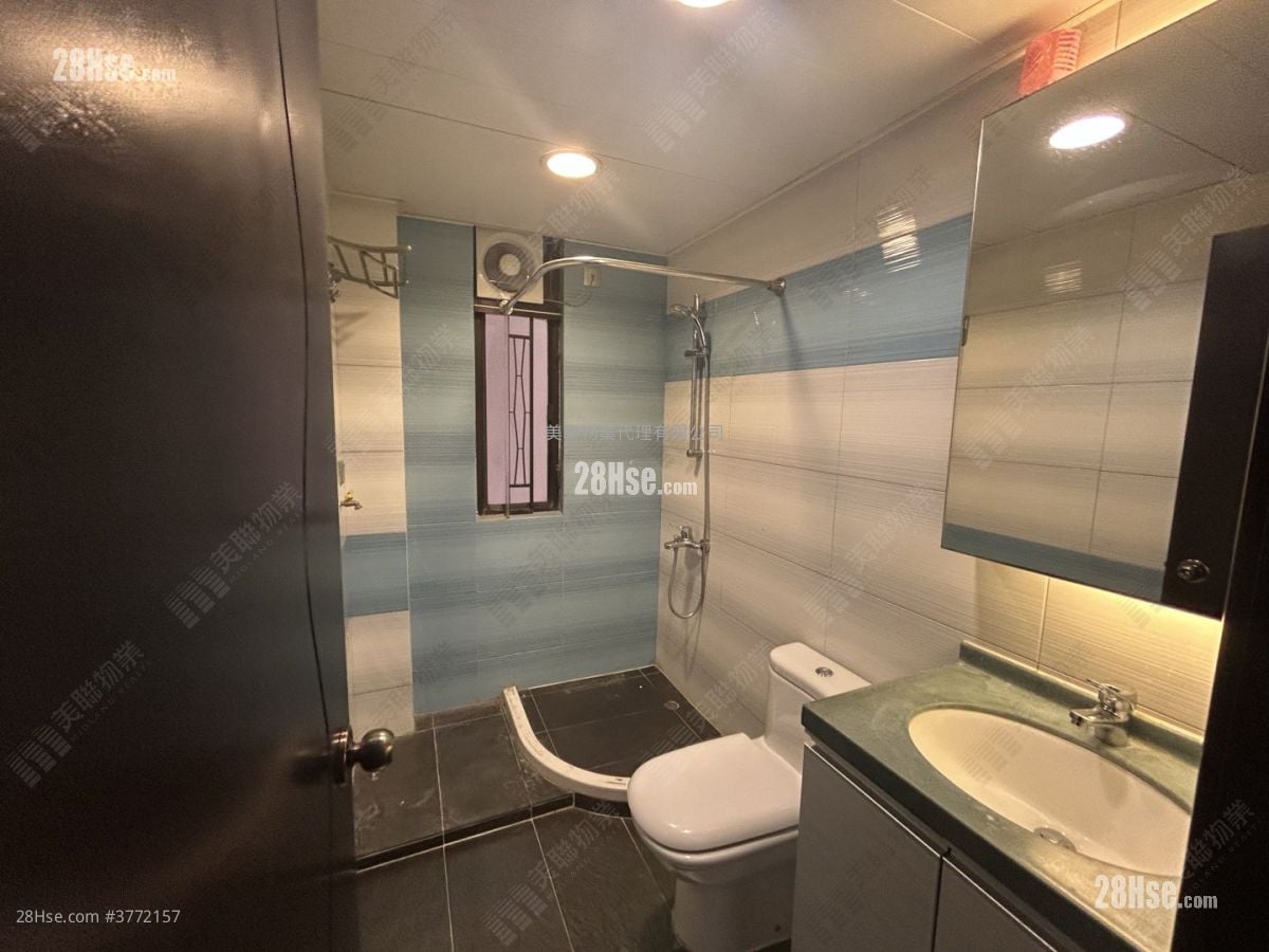 Garfield Court Sell 2 Bedrooms 897 ft²