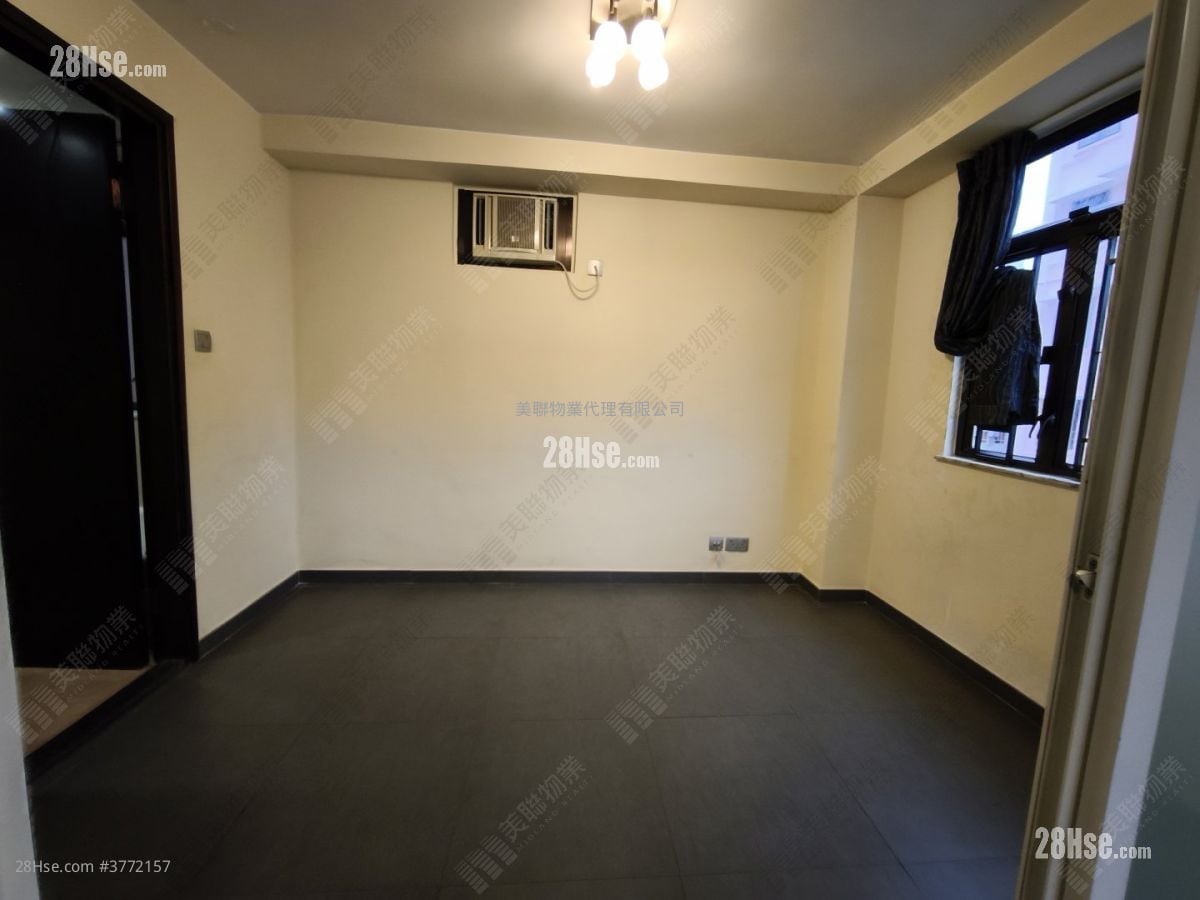 Garfield Court Sell 2 Bedrooms 897 ft²