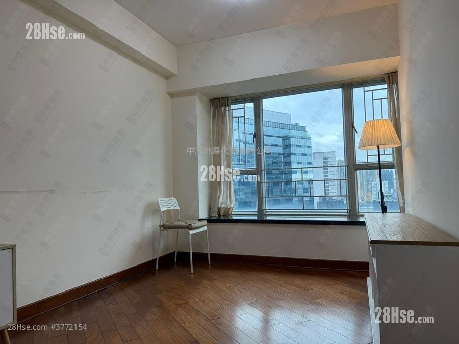 Summit Terrace Sell 2 Bedrooms , 1 Bathroom 446 ft²