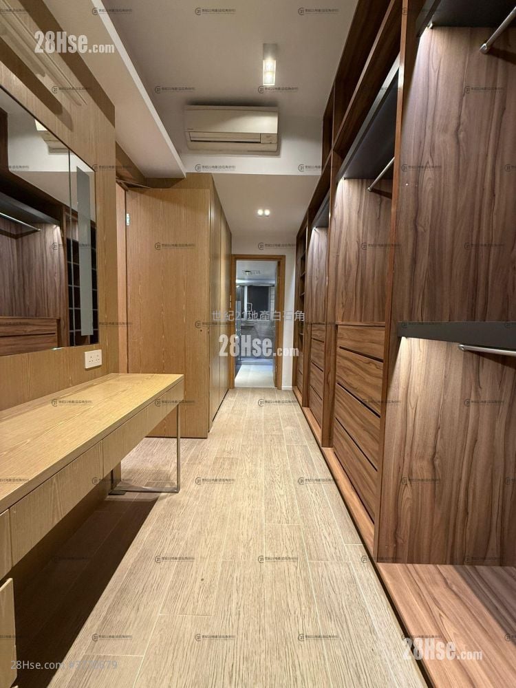 比华利山别墅 售盘 5+ 房 , 2 浴室 1,902 平方尺