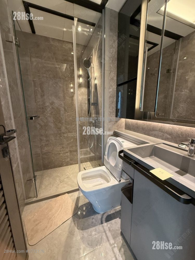 Cullinan Sky Sell 2 Bedrooms 437 ft²