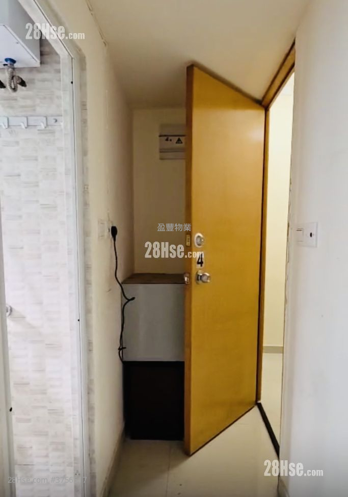 軒尼詩大廈 租盤 開放式間隔 , 1 浴室 110 平方呎