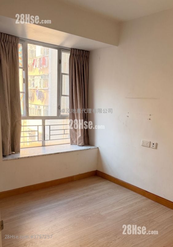 Dragonfair Garden Sell 3 Bedrooms 465 ft²