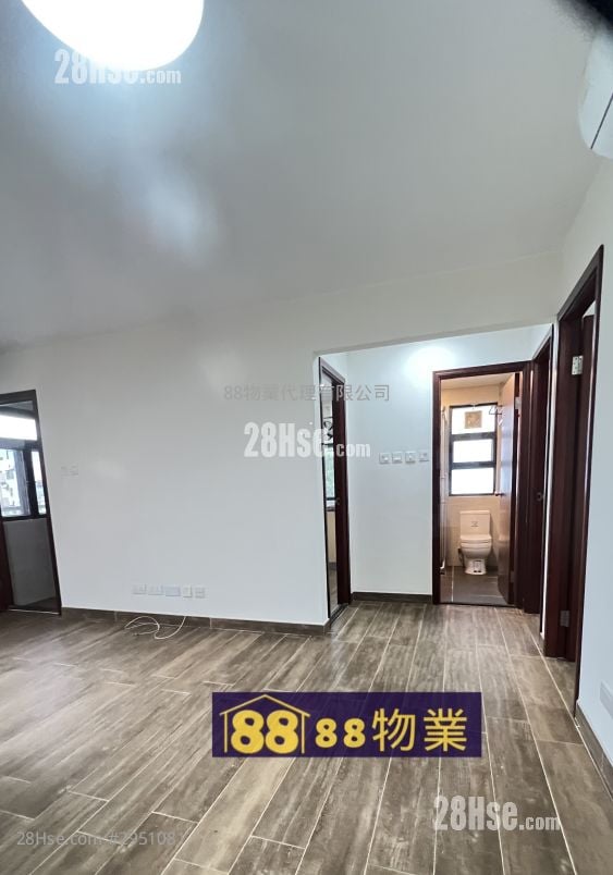 村屋 租盘 3 房 , 1 浴室 700 平方尺