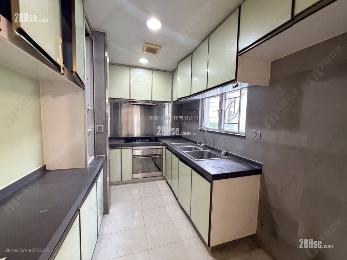 昌邦阁 售盘 3 房 920 平方尺