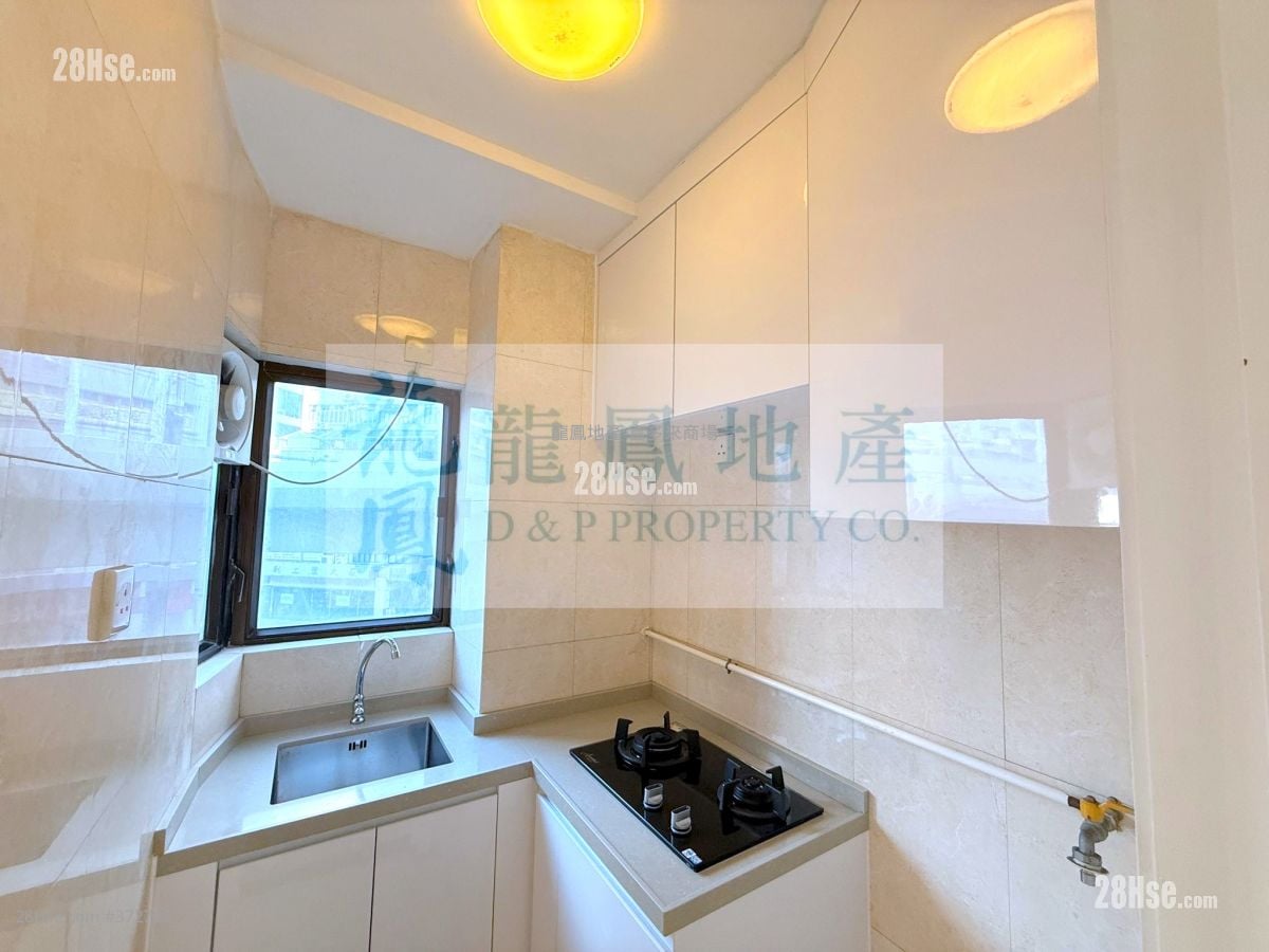 荣富大厦 售盘 3 房 , 1 浴室 373 平方尺