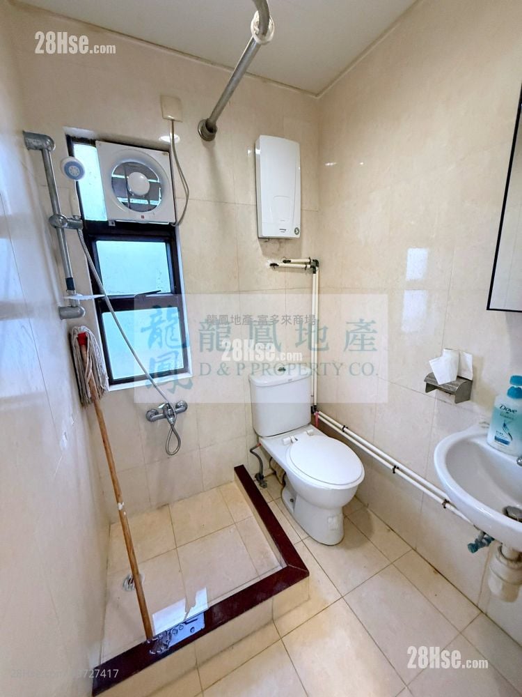 荣富大厦 售盘 3 房 , 1 浴室 373 平方尺